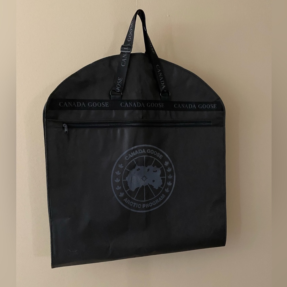 Canada Goose Garment Bag - Picture 2 of 3